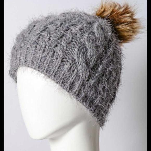 gray Pom fur Beanie soft, gray beanie, cozy winter - Picture 5 of 5
